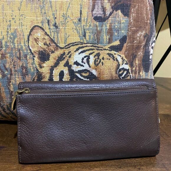 VINTAGE FOSSIL LEATHER WALLET LARGE WITH CHECK BOOK - Picture 3 of 7